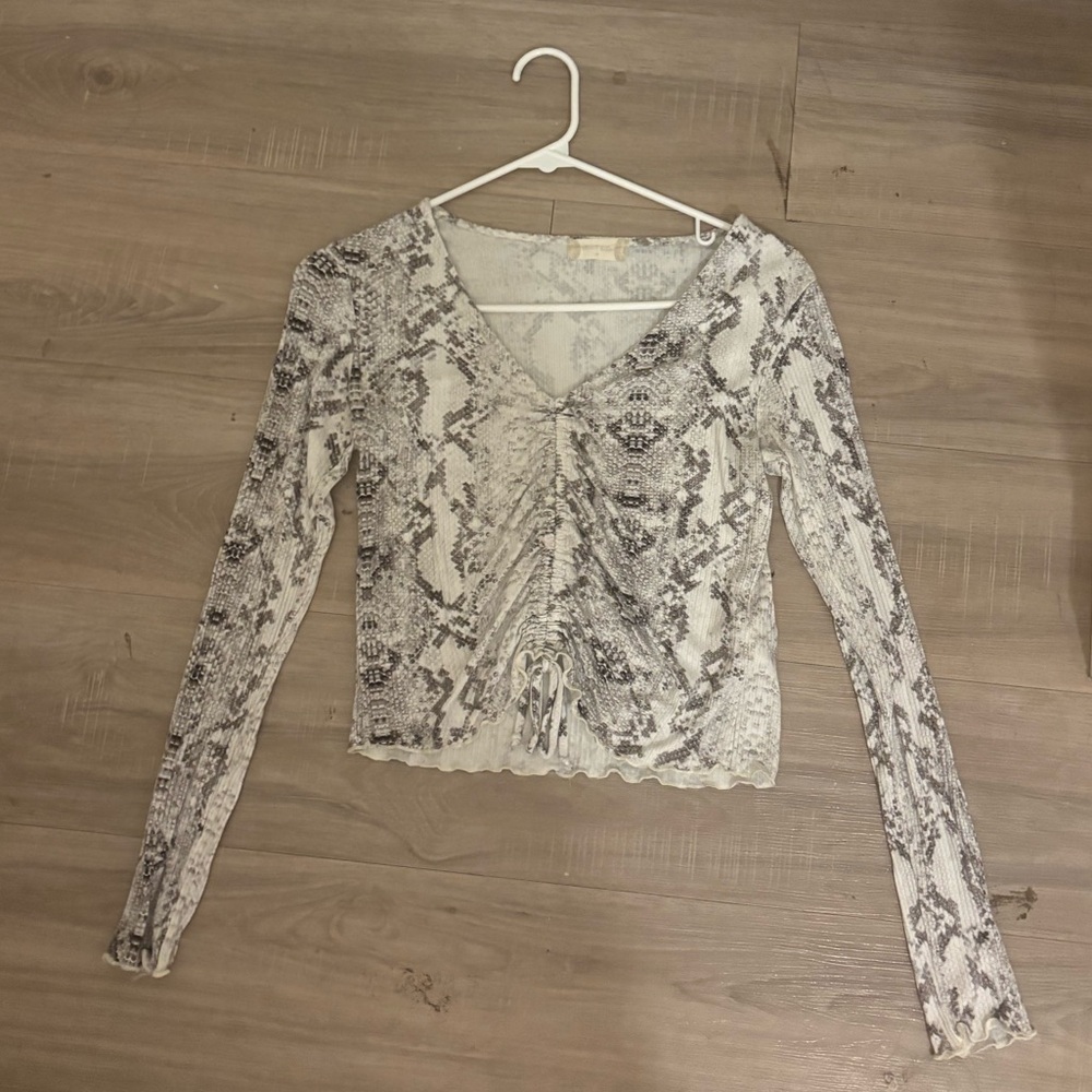 Altar’d State Women's Snakeskin Print Long Sleeve Top, Size Medium